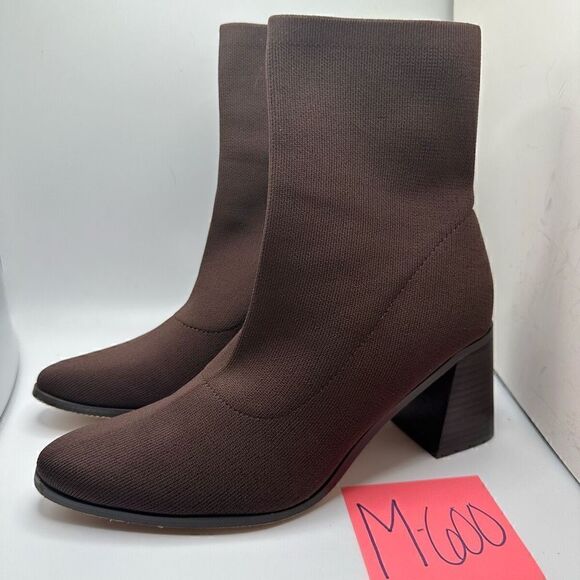 CUSHIONAIRE Women's Stretch boot +Memory Foam 8 BROWN - Picture 3 of 7